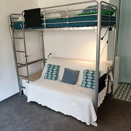 Studio Moderne Face A La Plage De Daire La Ciotat